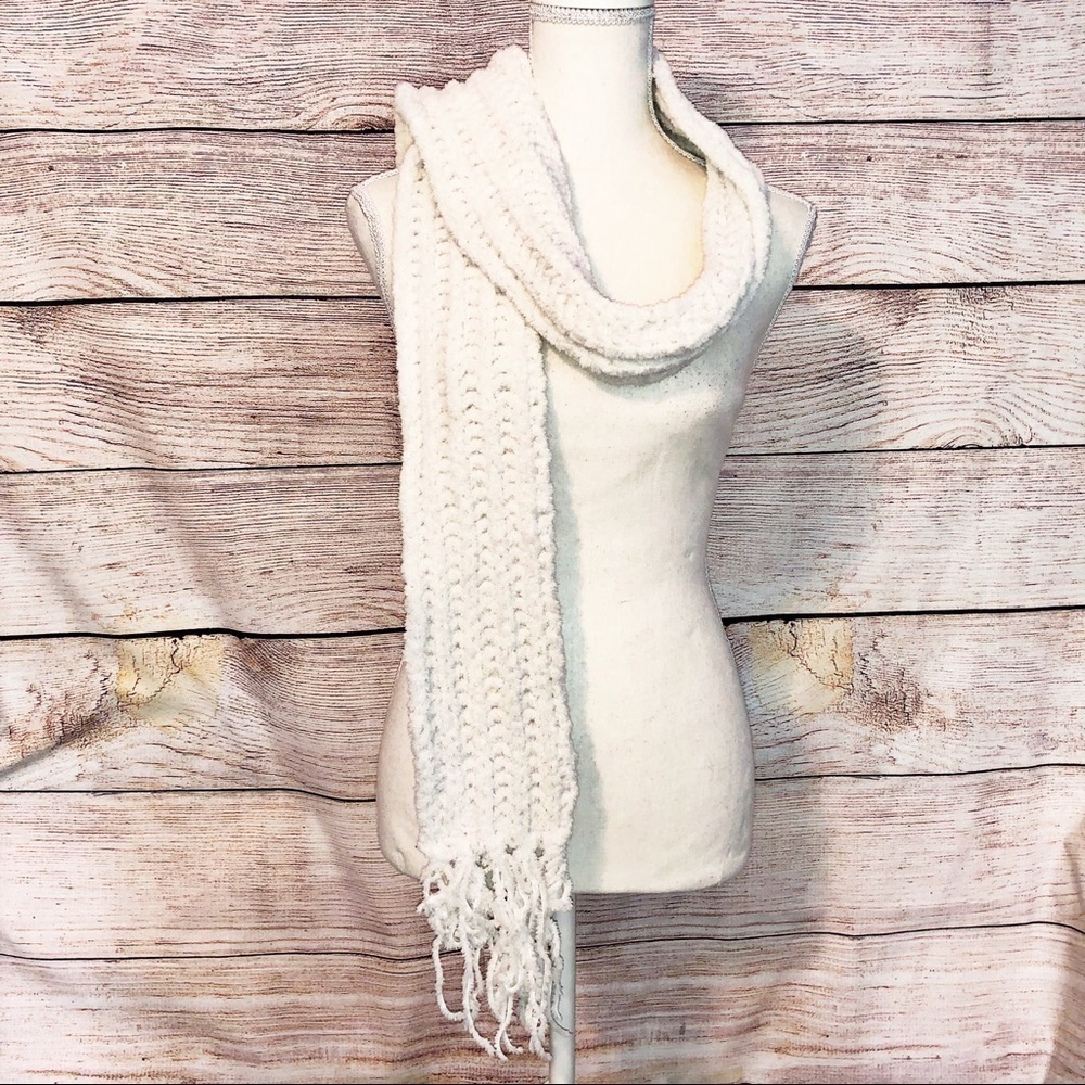 Old Navy Cable Knit Off white Scarf